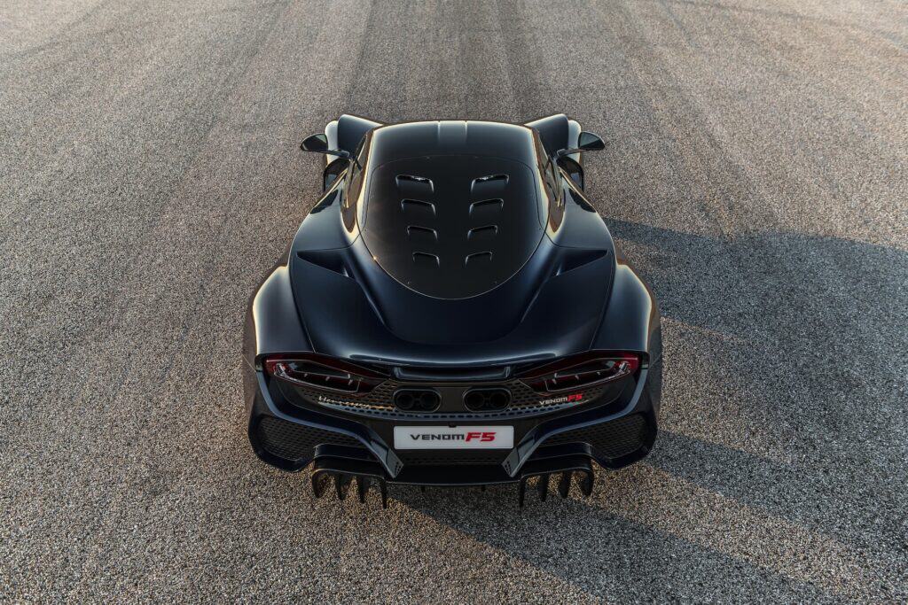 Hennessey Venom F5 อนาคตของไฮเปอร์คาร์: ก้าวต่อไปสู่ความเร็วที่ไร้ขีดจำกัด