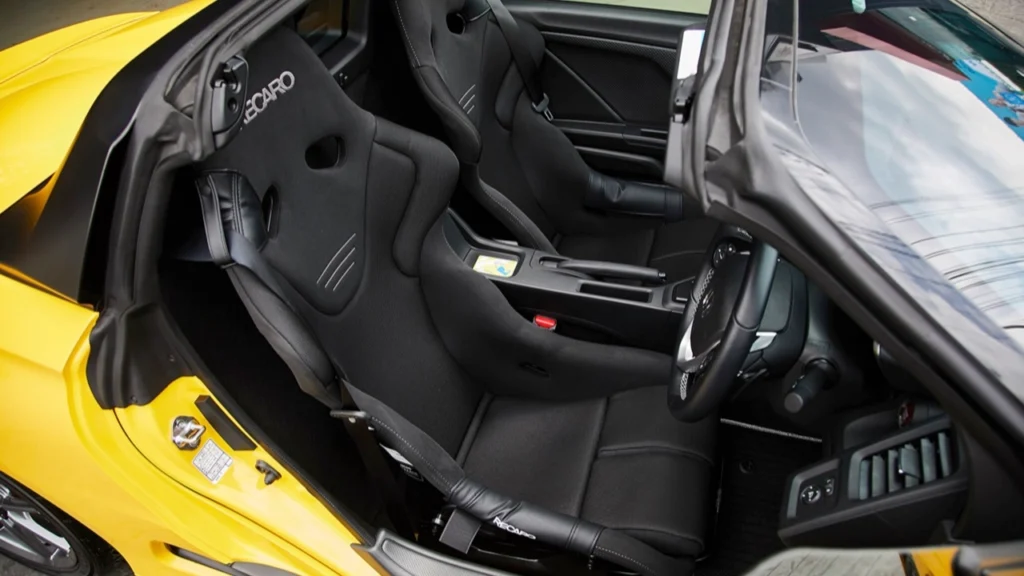 เบาะ Recaro Automotive