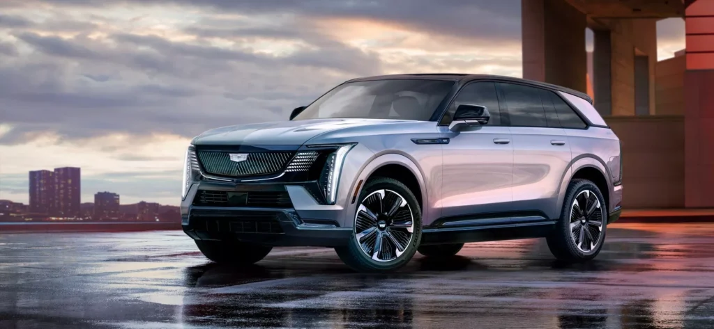 Cadillac Escalade IQ การประมูลที่เมืองสก็อตส์เดล