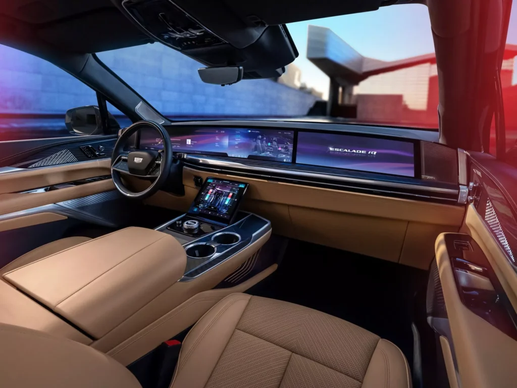 Cadillac Escalade IQ ห้องโดยสารที่หรูหรา