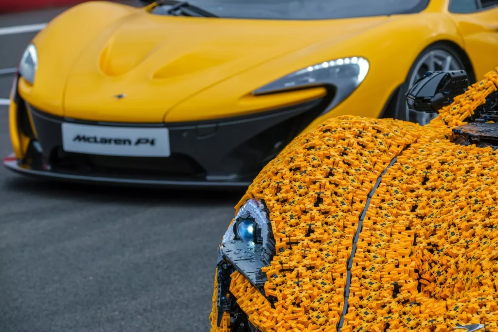 McLaren P1 LEGO ประสบการณ์ของ Lando Norris
