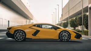 Lamborghini Revuelto 2024 ด้านข้างตัวรถ