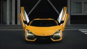 Lamborghini Revuelto 2024 เปิดประตูปีกนก