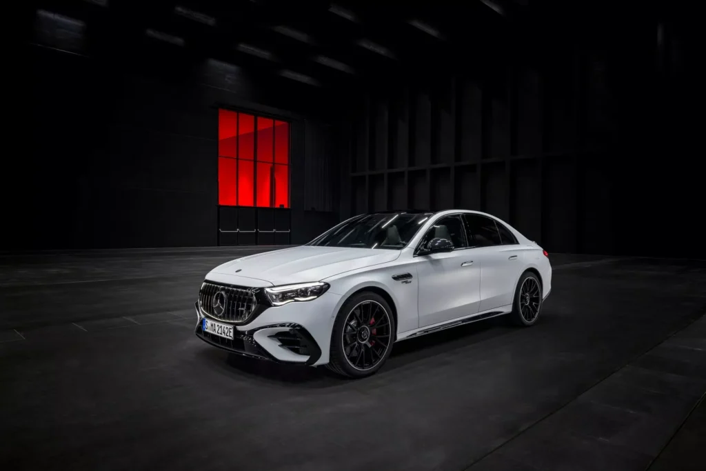 Mercedes-AMG E 53 ปี 2025 เครื่องยนต์และระบบขับเคลื่อนที่ทรงพลัง