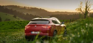 Alfa Romeo Stelvio Edizione Carbonio ท้ายรถ