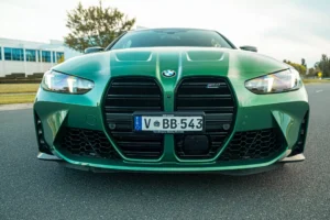 BMW M4 Competition 2025 ด้านหน้าของตัวรถ