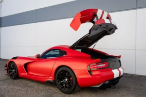 Dodge Viper ACR Extreme เปิดท้ายรถ