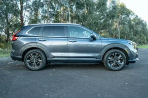 Honda CR-V VTi LX 2024 SUV ด้านข้างตัวรถ