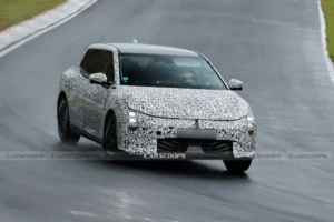 Kia EV4 บนท้องถนนจริง