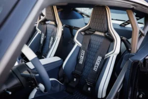 Chevy Chevelle Restomod ภายในรถ