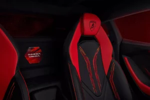 Lamborghini Revuelto One-Off เบาะรถ