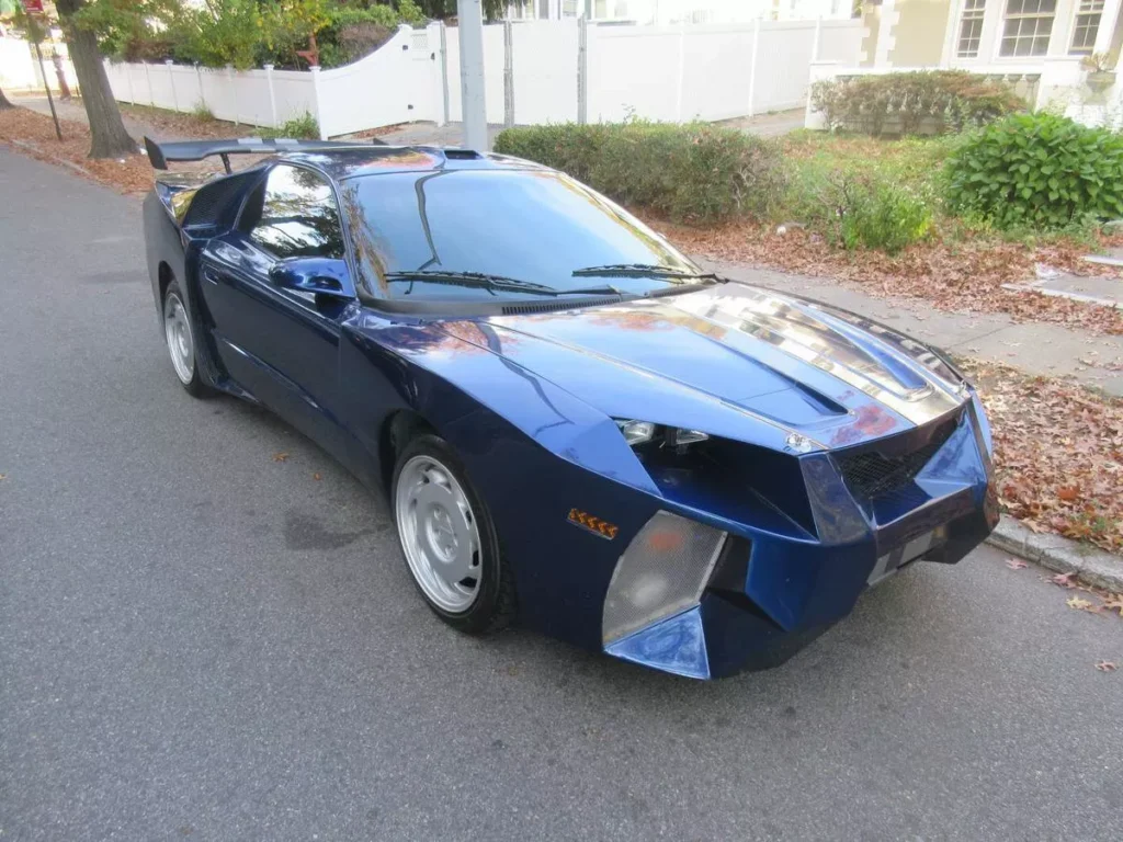 Pontiac Firebird 1995 การดัดแปลงที่กล้าท้าสายตา