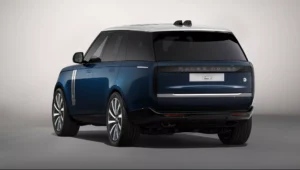 Range Rover SV Orpheus Edition ด้านท้ายรถ