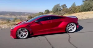 Tesla Model 3 ที่กลายเป็น CyberRoadster ด้านข้างตัวรถ