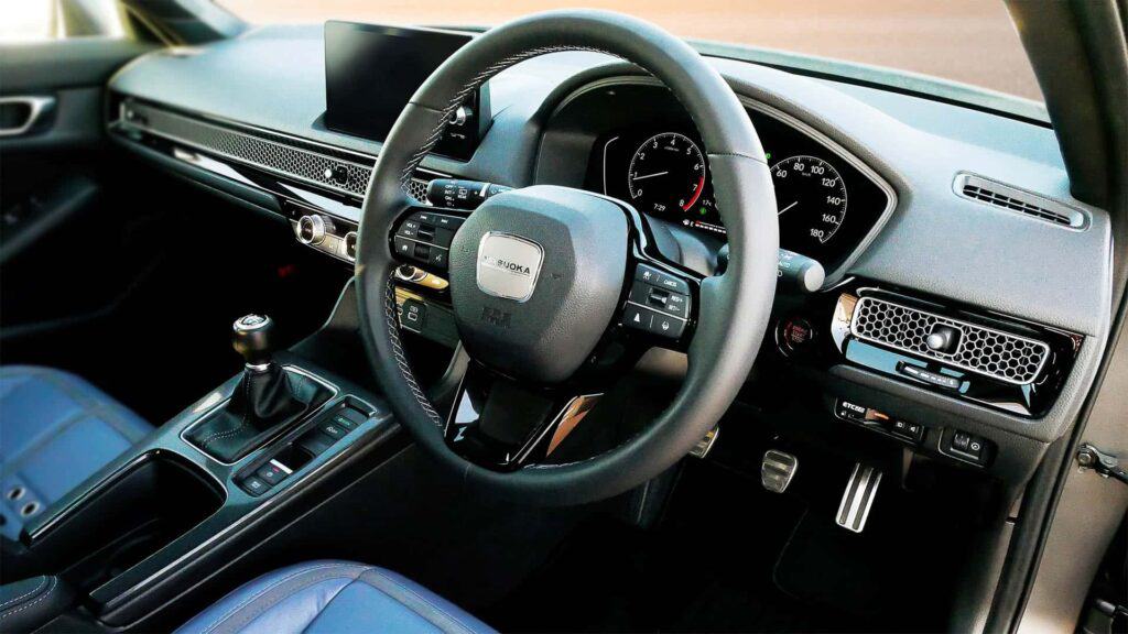 Dodge Challenger ปลอม: Honda Civic เหตุผลที่อยู่เบื้องหลังการดัดแปลง