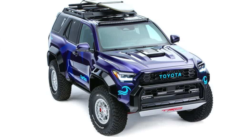 ที่งาน SEMA ปีนี้ Toyota ได้เปิดตัว Land Cruiser และ 4Runner รุ่นพิเศษ